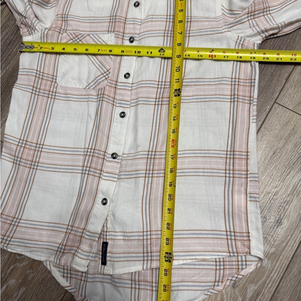 Magellan Outdoors Tan and White Boyfriend Fit Shirt ( soft) - Picture 4 of 5